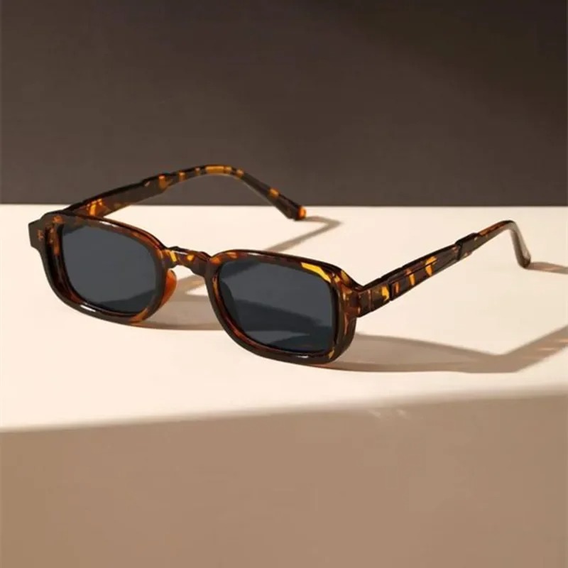 Gafas de Sol Rectangulares de  - Vintage Fashion Enthusiasts reseña y precio
